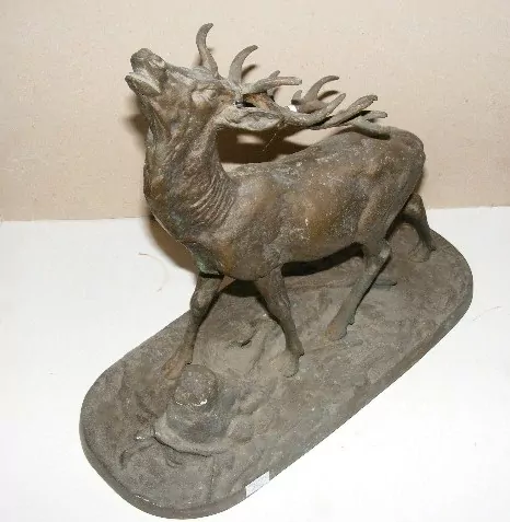 SOCHA JELEN BRONZ