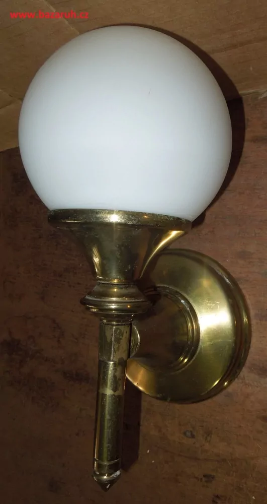 LAMPIČKA NA STĚNU 1 KS NÁSTĚNNÁ LAMPA ELEKTRICKÁ