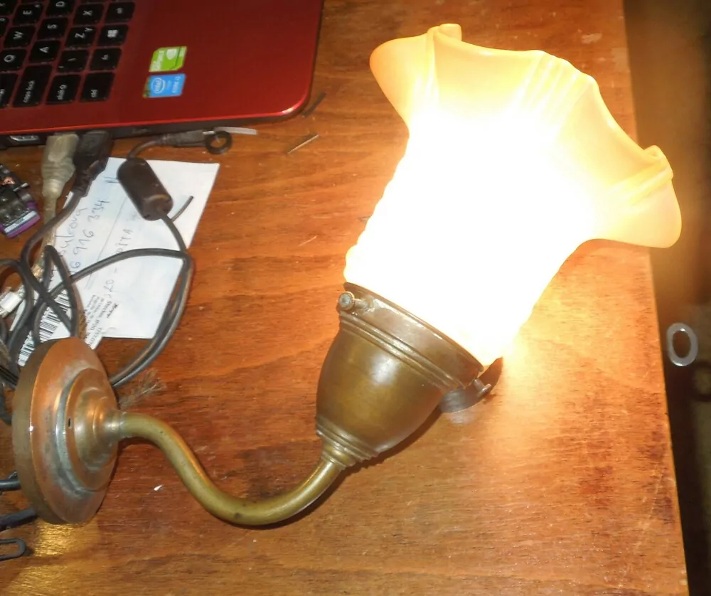 STAROŽITNÁ LAMPIČKA NA STĚNU 1 KS NÁSTĚNNÁ LAMPA