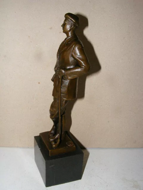 BRONZOVÁ SOCHA GOLFISTA