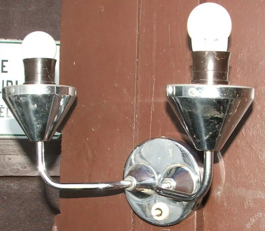 LAMPIČKA NA STĚNU 1 KS NÁSTĚNNÁ LAMPA CHROM