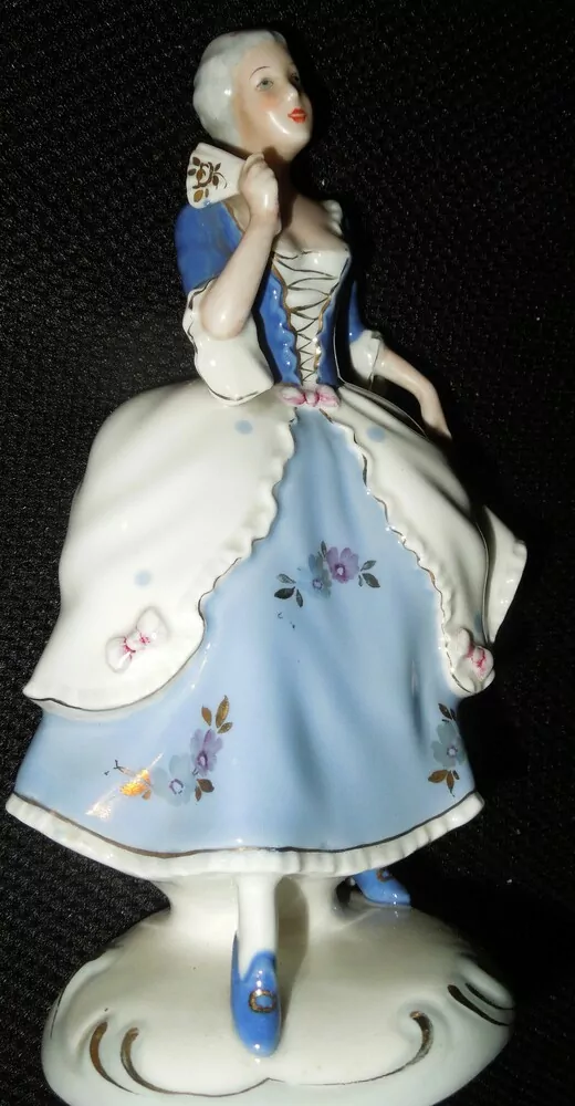 SOCHA ŽENA ROYAL DUX