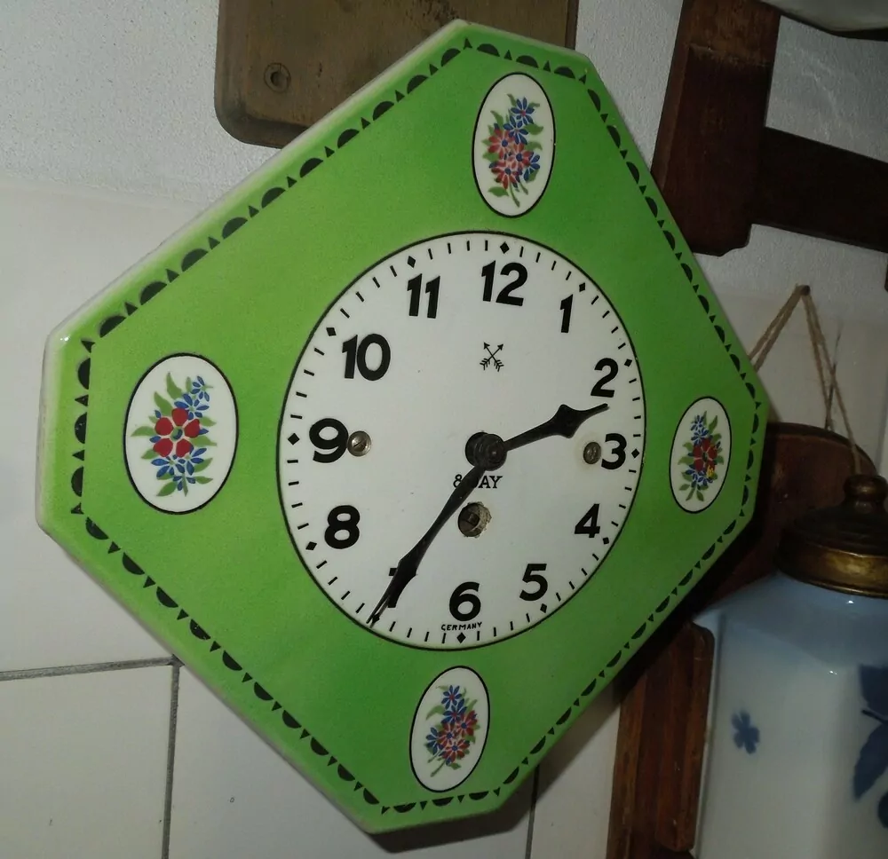 HODINY PORCELÁNOVÉ KUCHYŇSKÉ ZNAČENÉ