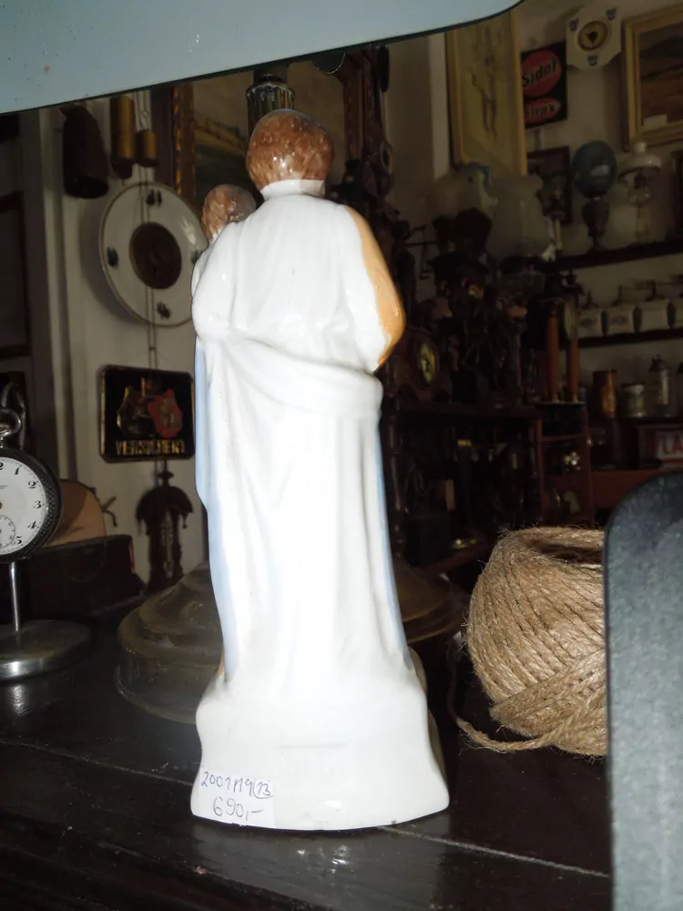 SOCHA SVATÁ 18 CM