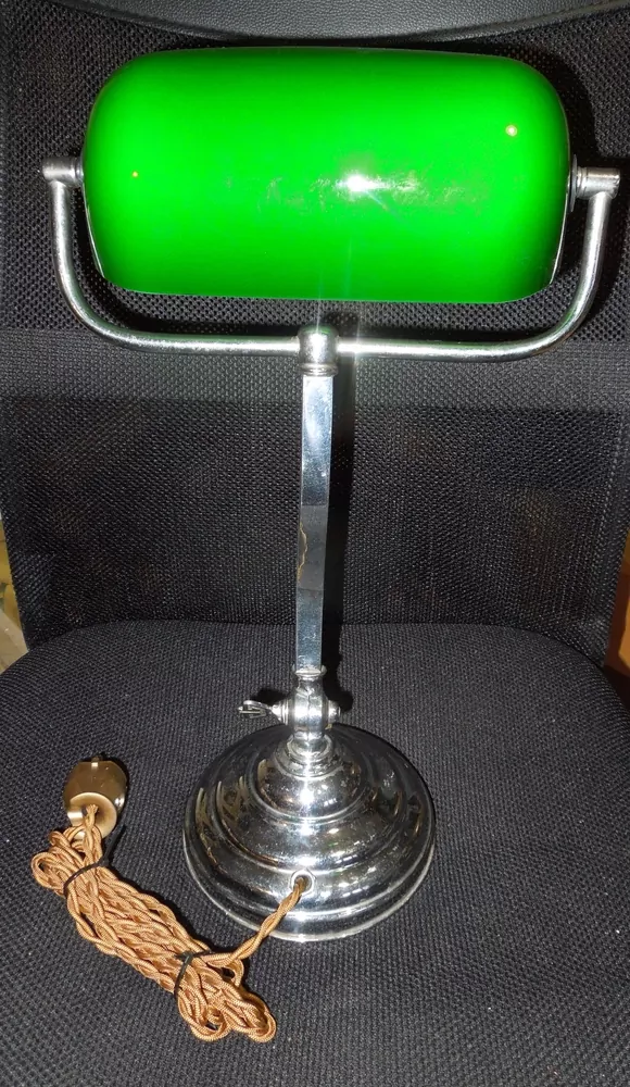 STAROŽITNÁ STOLNÍ LAMPA ELEKTRICKÁ BANKÉŘKA
