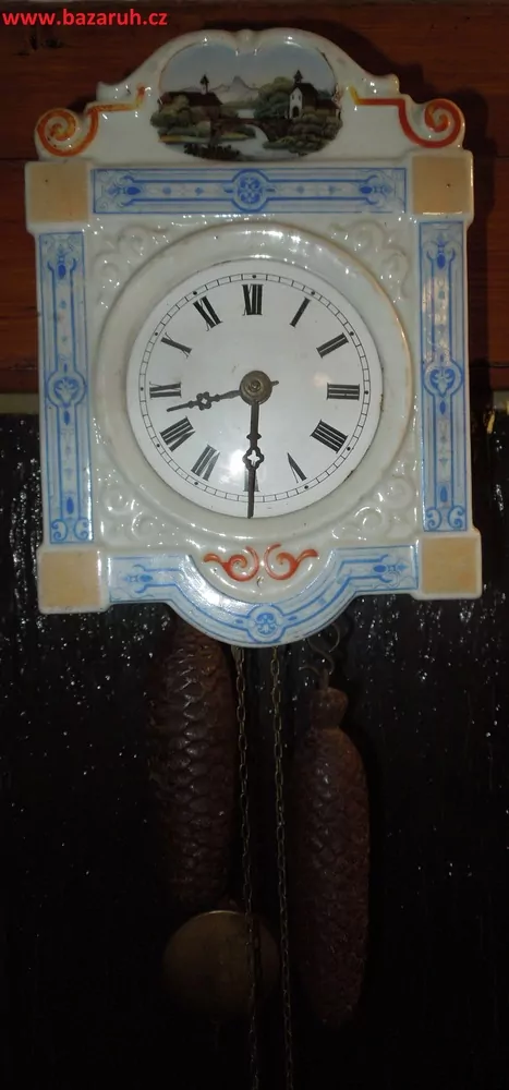 HODINY NÁSTĚNNÉ ZÁVAŽOVÉ  PORCELÁNOVÉ