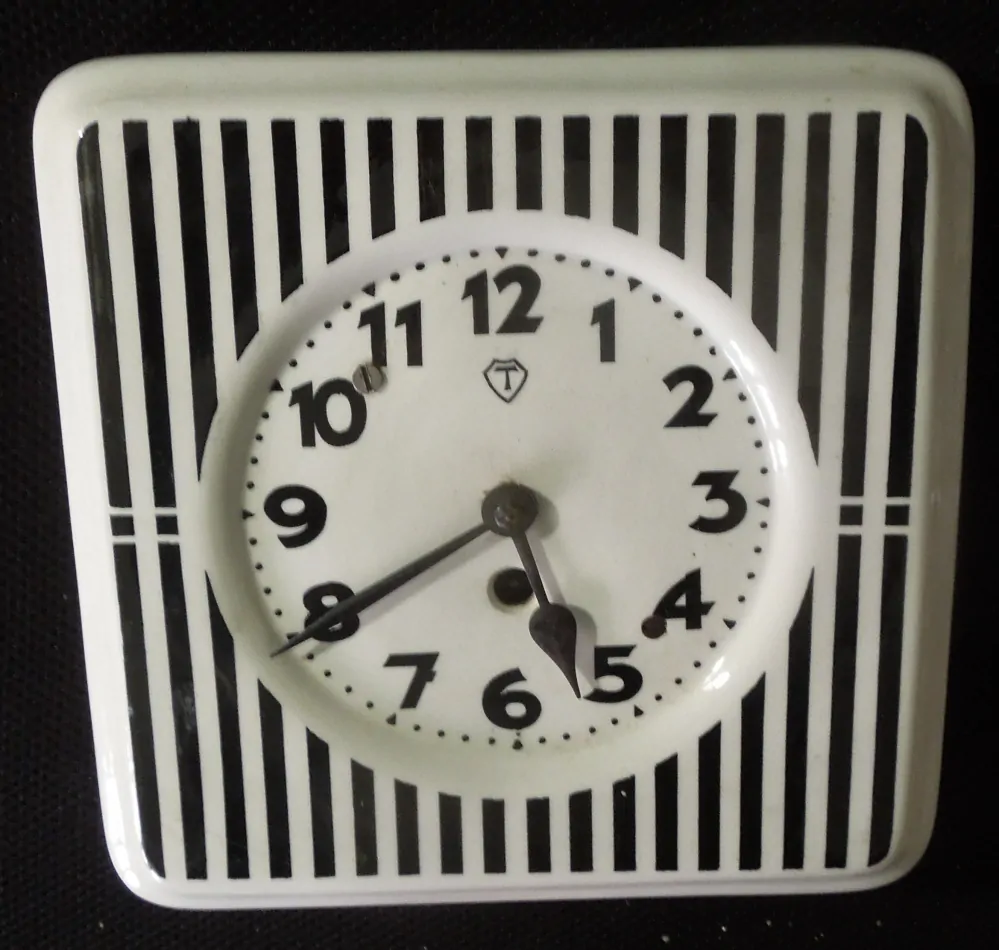 HODINY PORCELÁNOVÉ KUCHYŇSKÉ PORCELÁNKY 