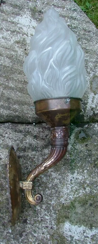 STAROŽITNÁ LAMPIČKA NA STĚNU 1 KS NÁSTĚNNÁ LAMPA