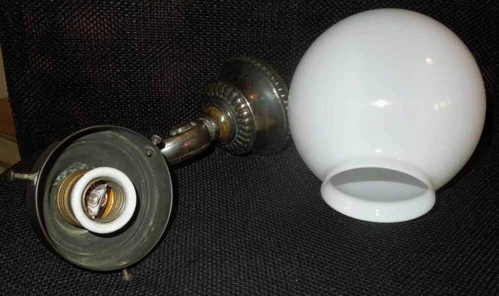 LAMPIČKA NA STĚNU 1 KS NÁSTĚNNÁ LAMPA