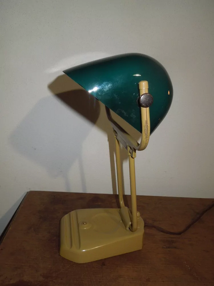STAROŽITNÁ BANKOVNÍ LAMPA BANKÉŘKA