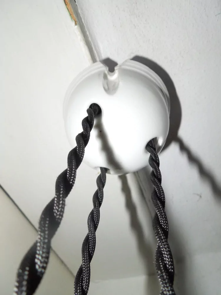 STAROŽITNÝ STAHOVACÍ LUSTR STÍNÍTKO STAHOVAČKA