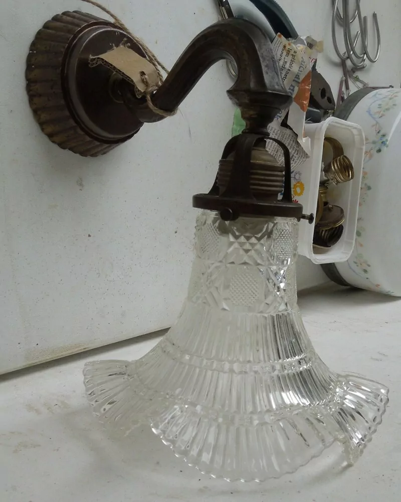 LAMPA NÁSTĚNNÁ LAMPIČKA