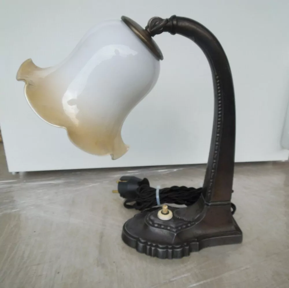 LAMPA STOLNÍ ELEKTRICKÁ