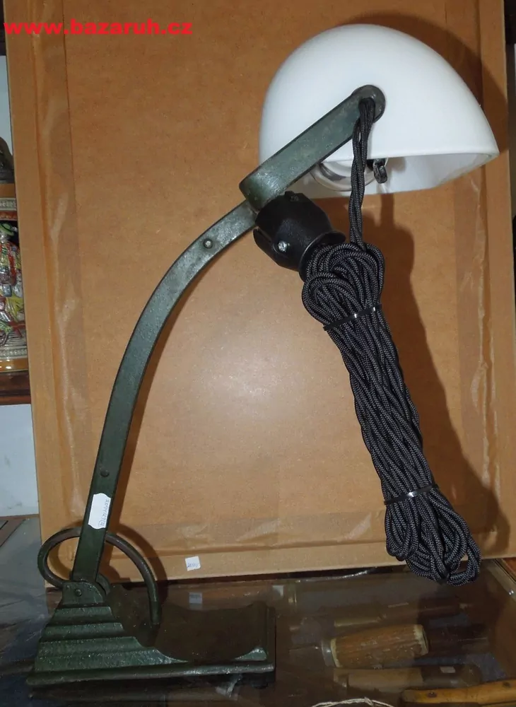 STAROŽITNÁ BANKOVNÍ LAMPA BANKÉŘKA