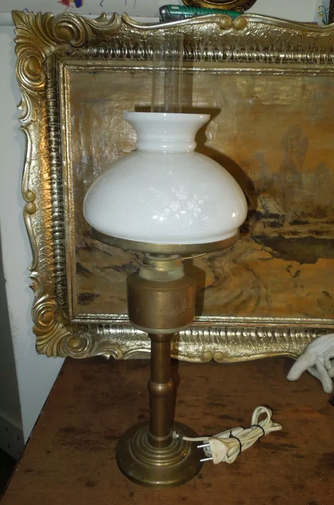  STOLNÍ LAMPA ELEKTRICKÁ
