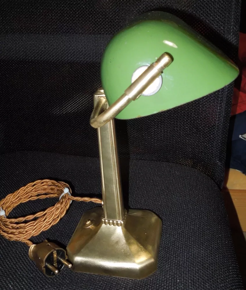 STAROŽITNÁ STOLNÍ LAMPA ELEKTRICKÁ BANKÉŘKA
