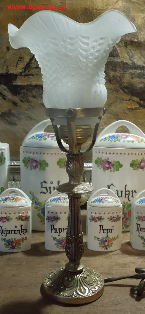STOLNÍ MOSAZNÁ LAMPA