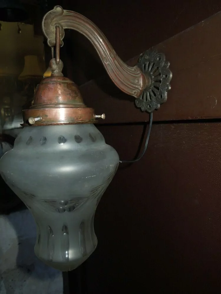  LAMPIČKA NA STĚNU 1 KS NÁSTĚNNÁ LAMPA ELEKTRICKÁ