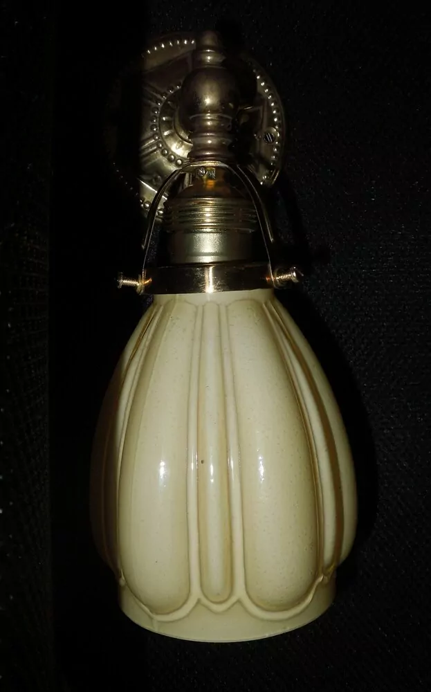 LAMPIČKA NA STĚNU 1 KS NÁSTĚNNÁ LAMPA ELEKTRICKÁ