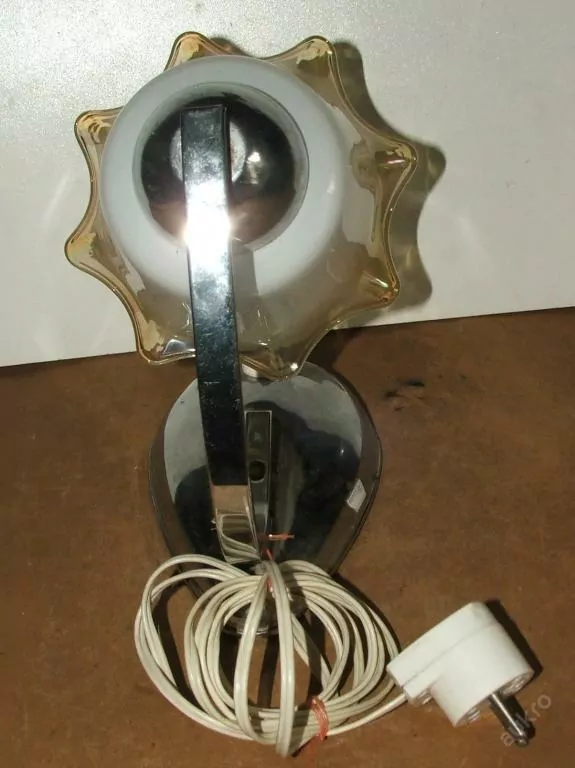Chromovaná lampička chrom stolní lampa STAROŽITNÉ (