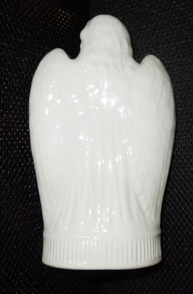 SOCHA SVATÁ PORCELÁN ANDĚL 17,5 CM