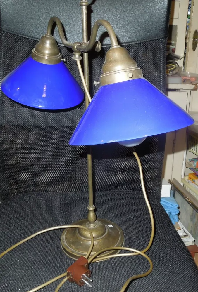 STAROŽITNÁ STOLNÍ LAMPA ELEKTRICKÁ 