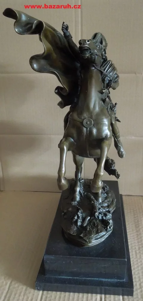 BRONZOVÁ SOCHA NAPOLEON NA KONI BRONZ 43,5 CM