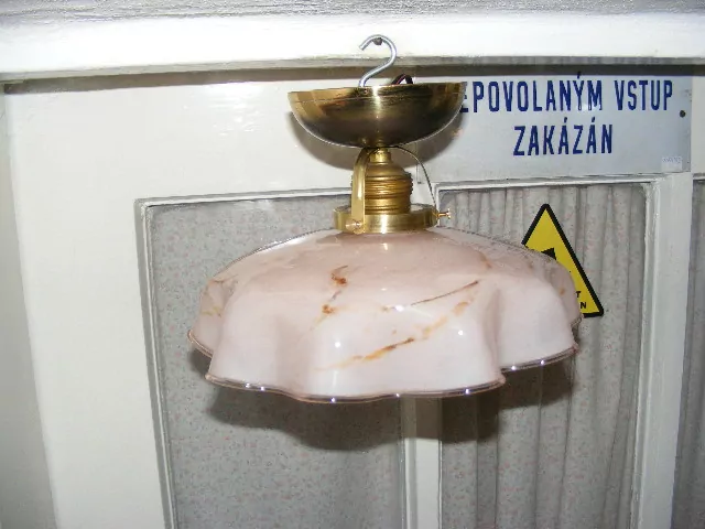 STROPNICE STARÝ 1 KS LUSTR STÍNÍTKO ŠIRM