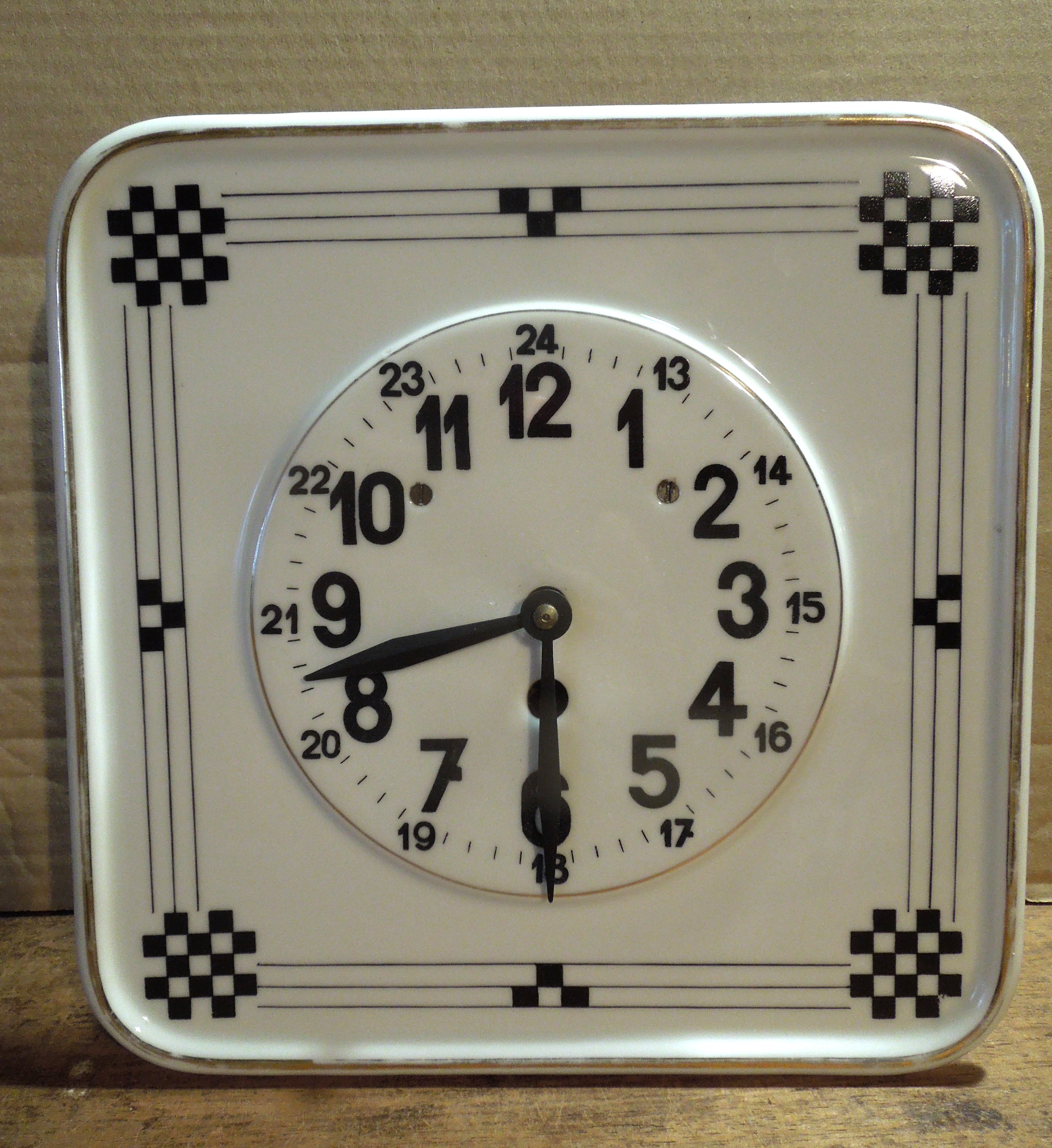 HODINY PORCELÁNOVÉ KUCHYŇSKÉ PORCELÁNKY 