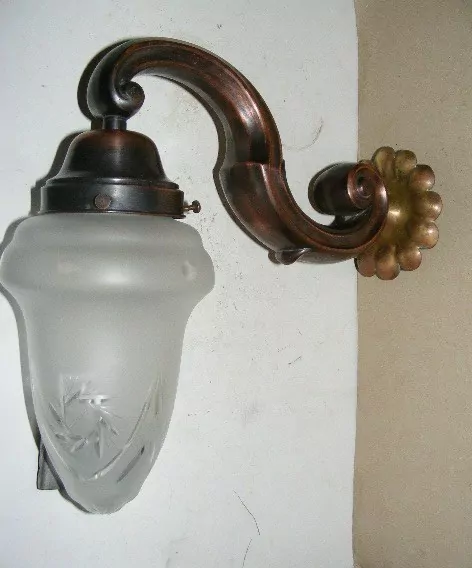 LAMPIČKA NA STĚNU 1 KS NÁSTĚNNÁ LAMPA ELEKTRICKÁ 