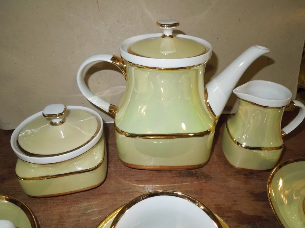 ČAJOVÁ ( KÁVOVÁ) SOUPRAVA ČESKÝ PORCELÁN