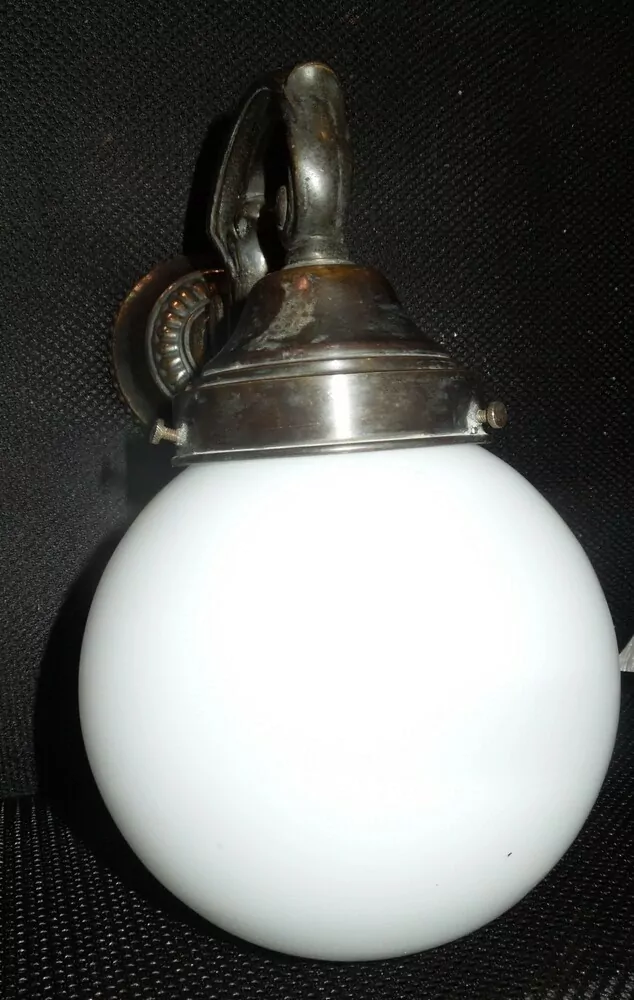 LAMPIČKA NA STĚNU 1 KS NÁSTĚNNÁ LAMPA