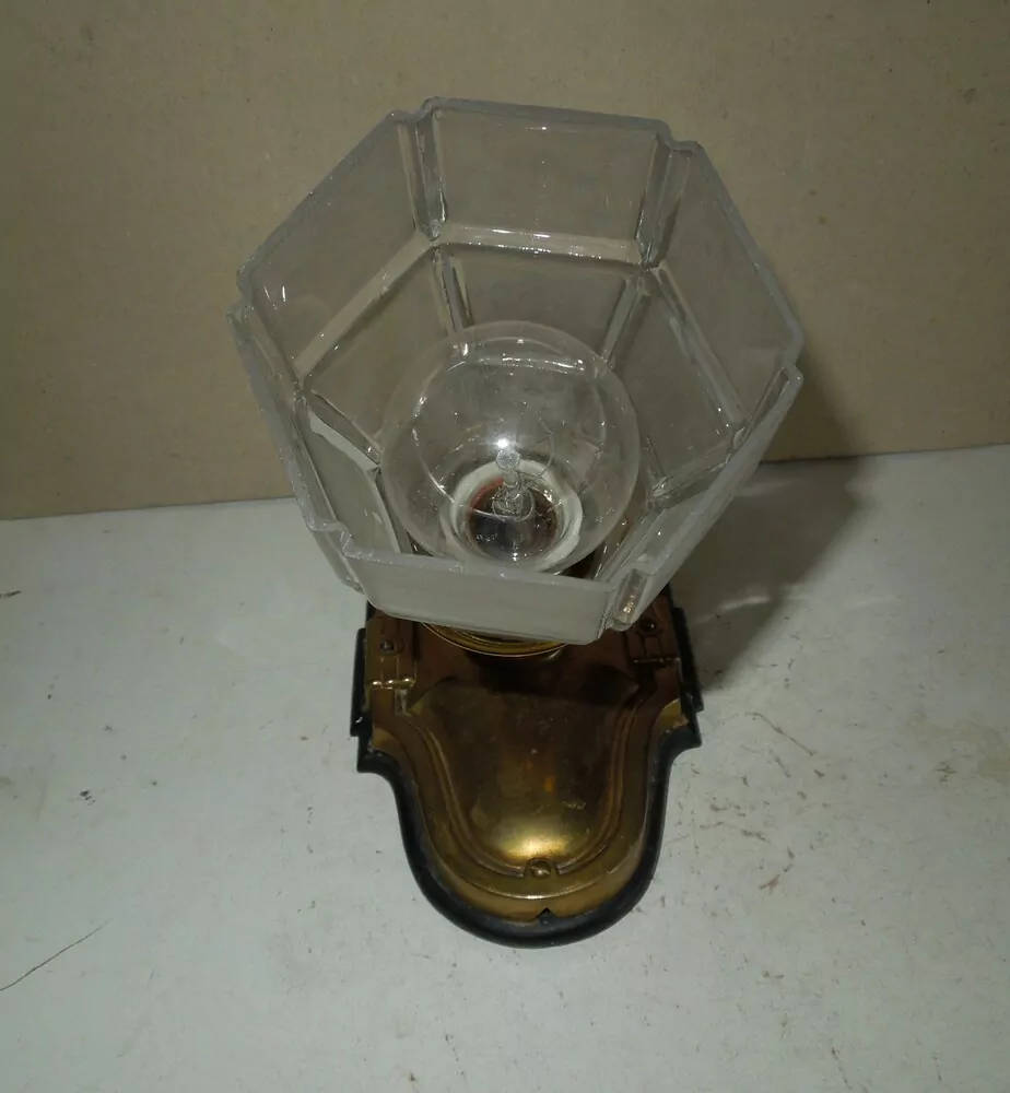  LAMPA NÁSTĚNNÁ LAMPIČKA 