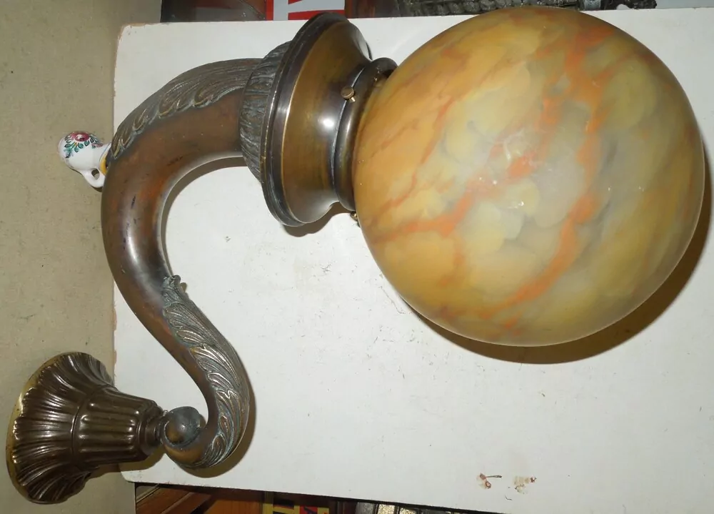 MOHUTNÁ LAMPA