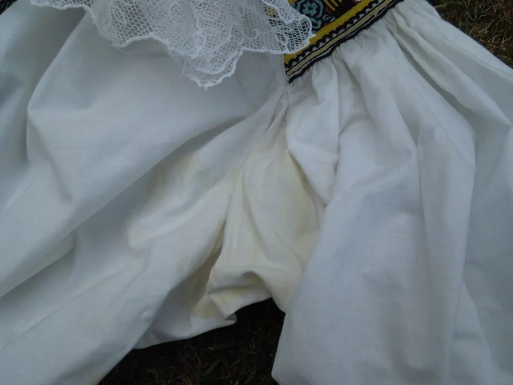 KROJ RUKÁVCE DÁMSKÉ KE KROJI ,,KORYTNÁ"