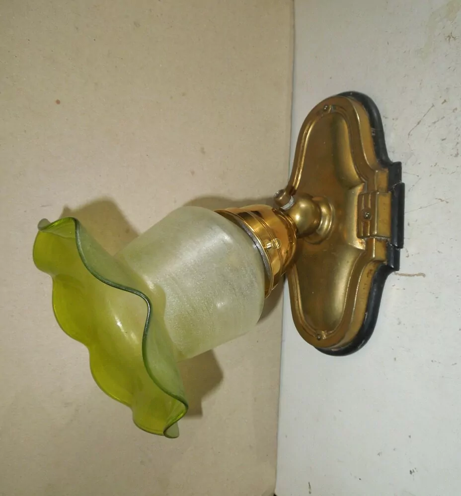 LAMPA NÁSTĚNNÁ LAMPIČKA 