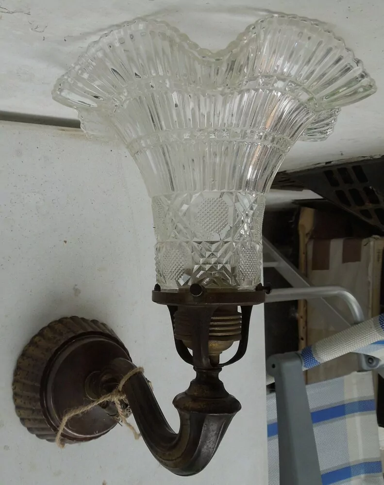 LAMPA NÁSTĚNNÁ LAMPIČKA