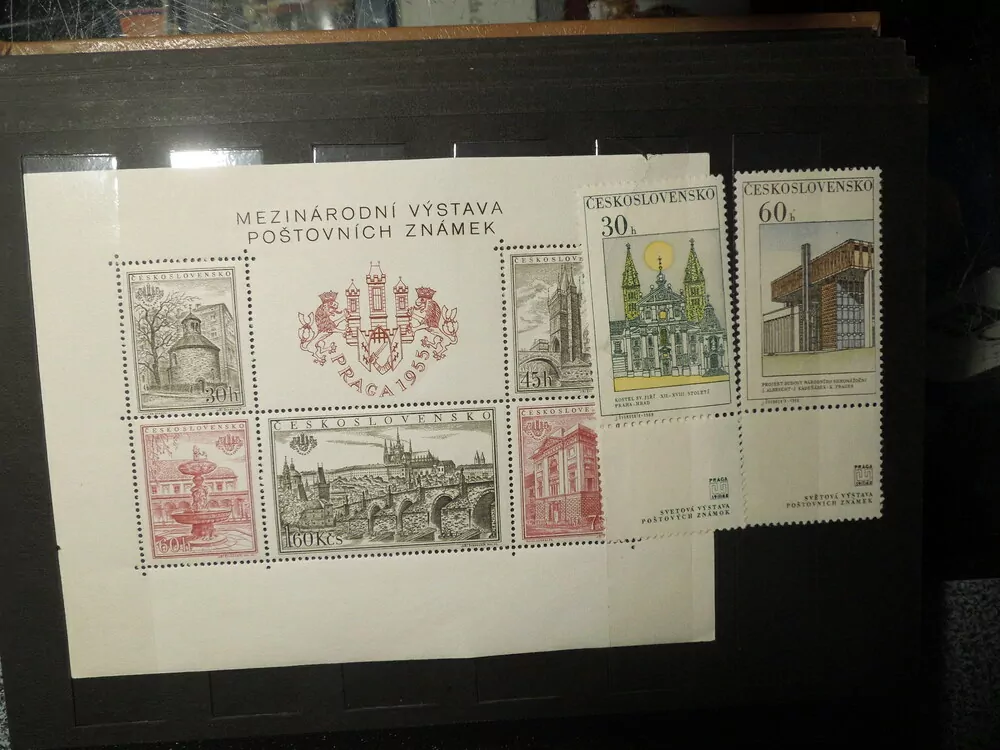 SBÍRKA ZNÁMEK ČESKOSLOVENSKO 2 ?