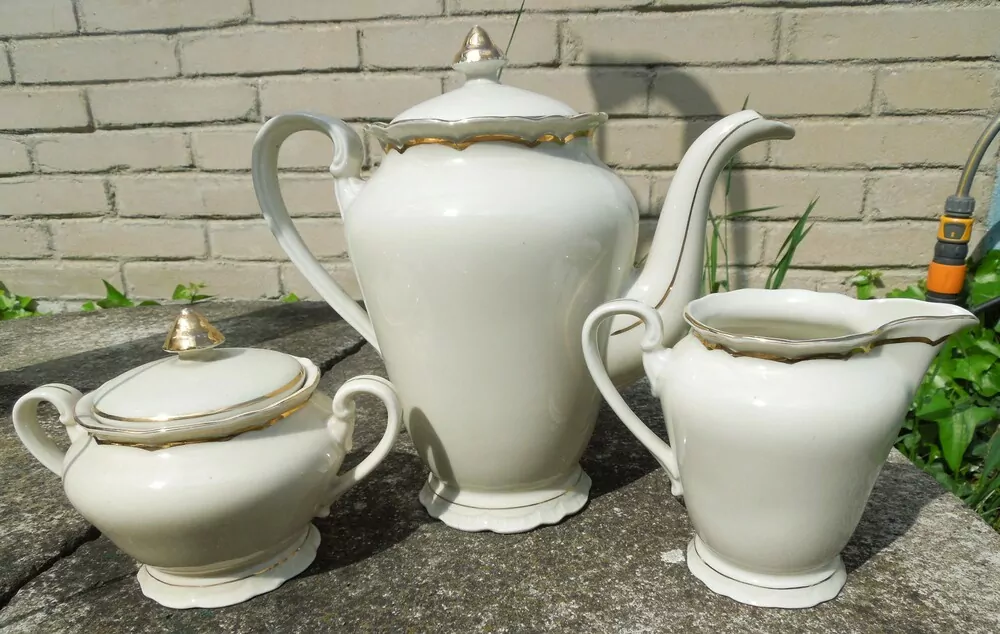 PORCELÁNOVÁ ČAJOVÁ SOUPRAVA