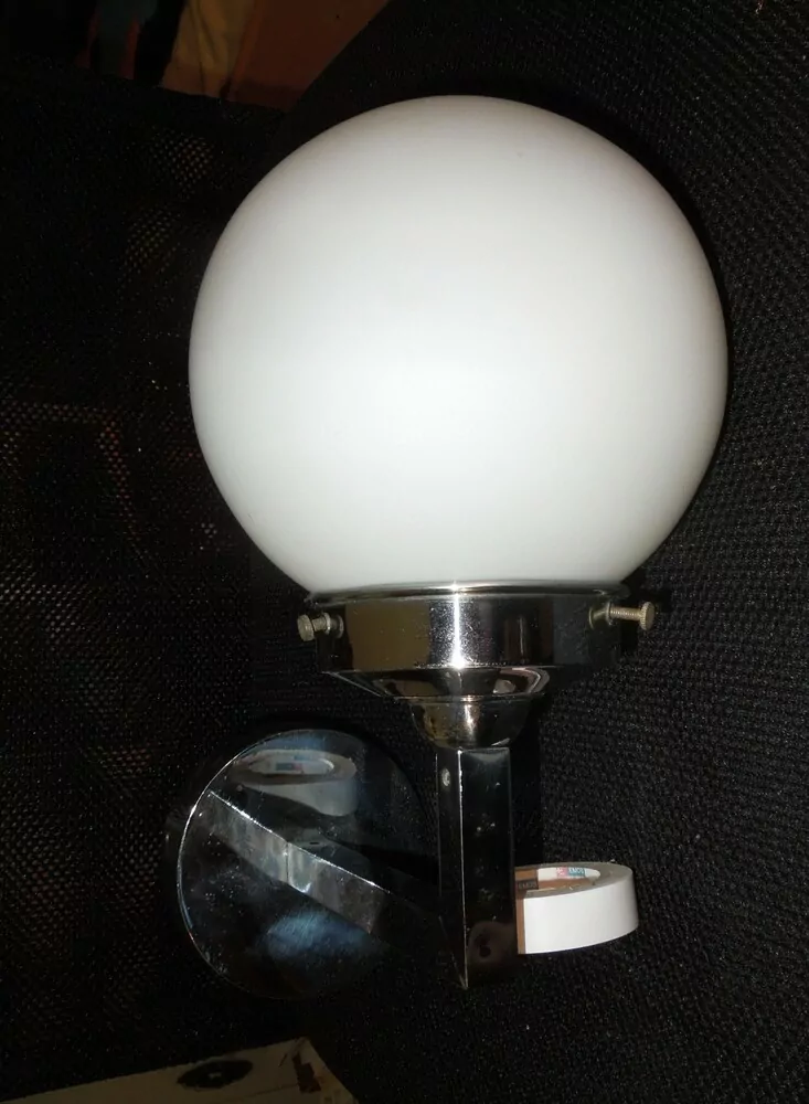 Chromovaná lampička chrom  nástěnná lampa