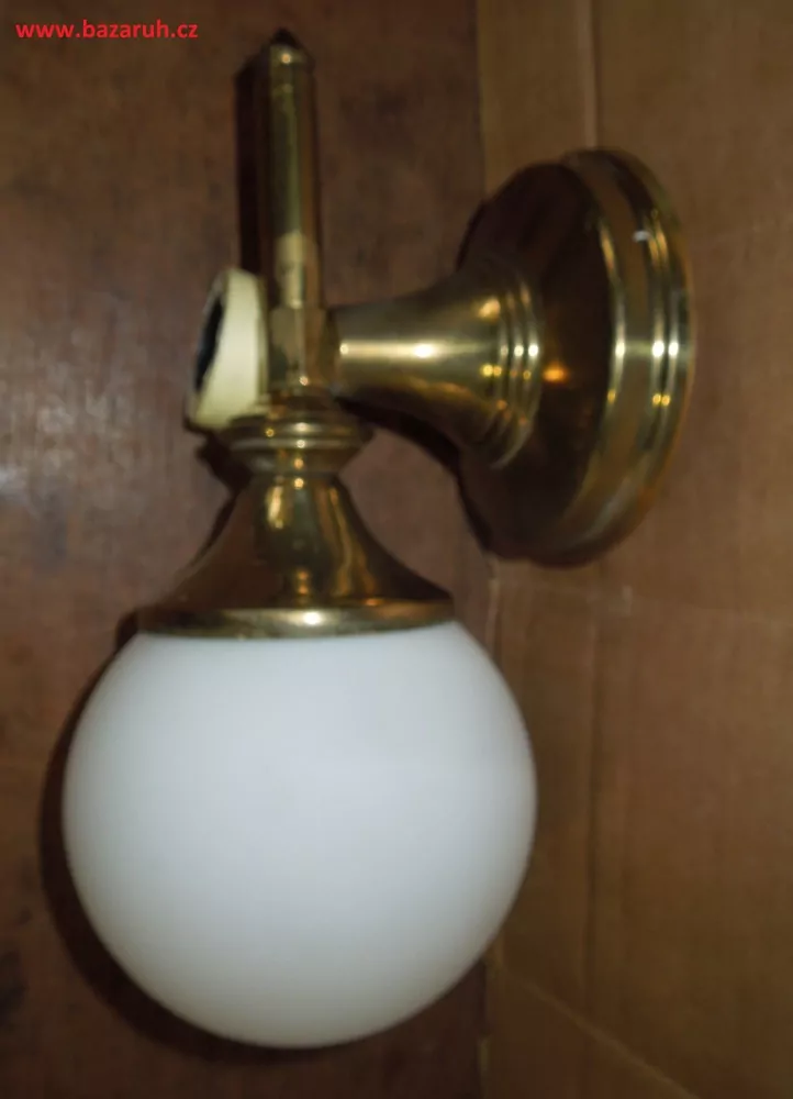 LAMPIČKA NA STĚNU 1 KS NÁSTĚNNÁ LAMPA ELEKTRICKÁ