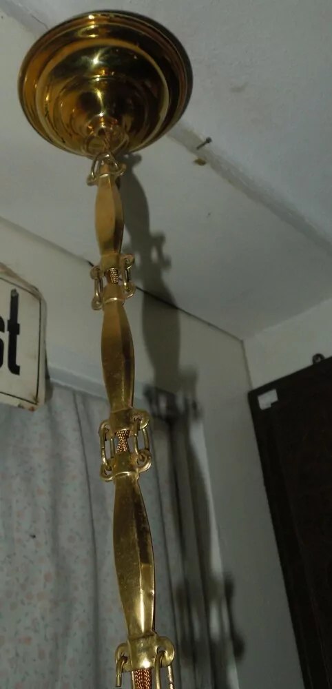 STARÝ LUSTR STÍNIDLO