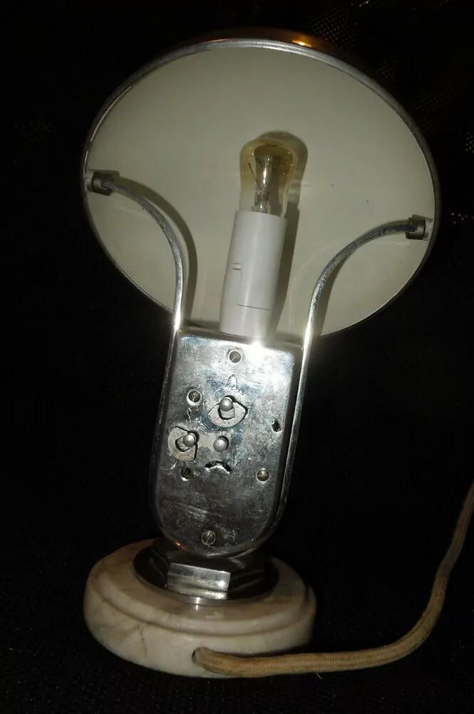HODINY STOLNÍ KRBOVÉ V LAMPIČCE S BUDÍKEM ART DECO