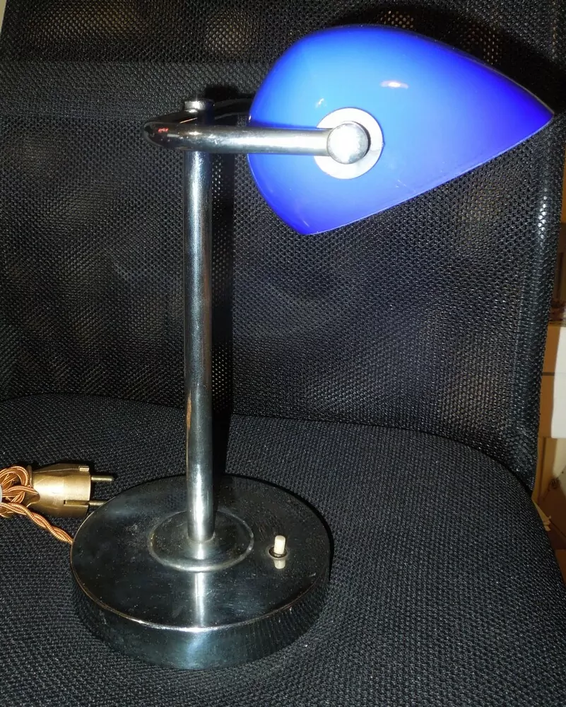 STAROŽITNÁ STOLNÍ LAMPA ELEKTRICKÁ BANKÉŘKA
