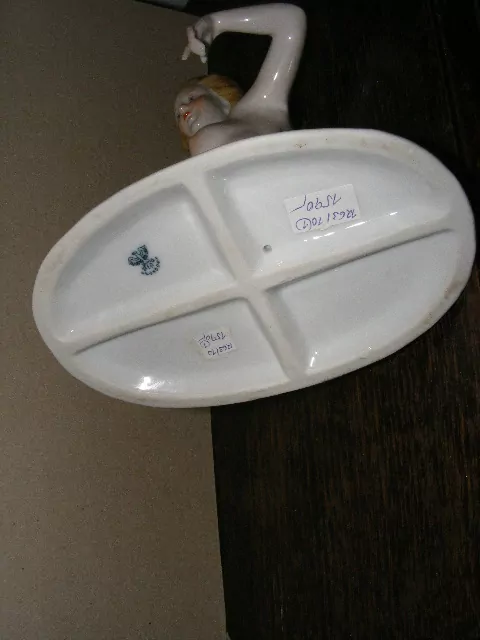SOCHA ŽENA AKT