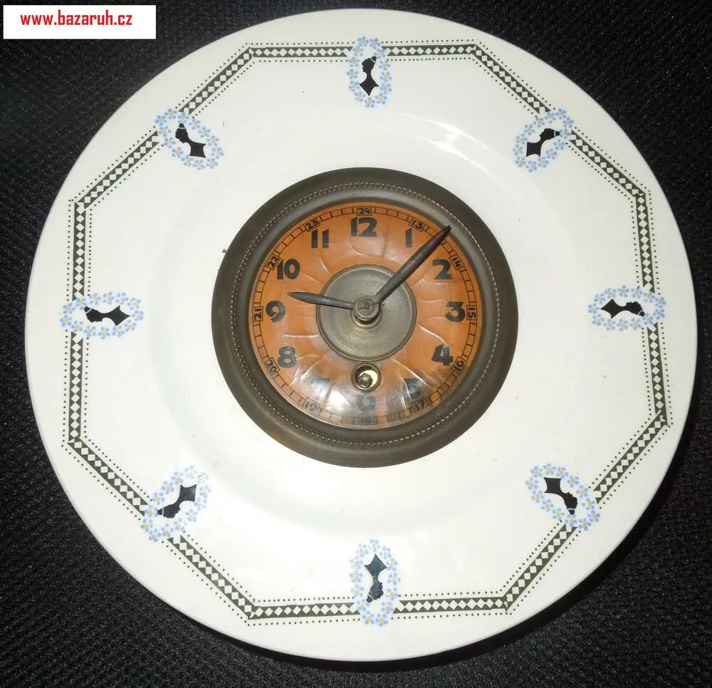 HODINY PORCELÁNOVÉ KUCHYŇSKÉ MOTIV ROKOKO