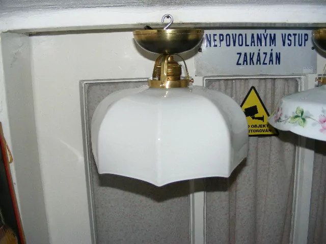 STAROŽITNÝ STROPNICE STARÝ LUSTR 1 KS STÍNÍTKO ŠIRM
