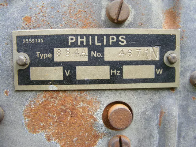 RÁDIO PHILIPS KAPLIČKA STAROŽITNOST