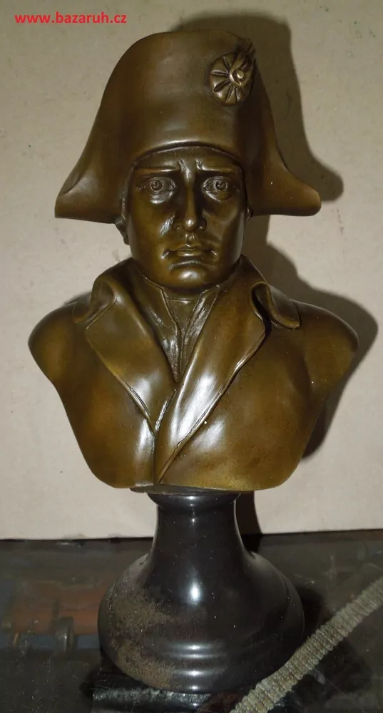 Bronzová socha Napoleon