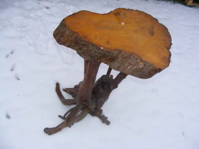STŮL SAMOROST
